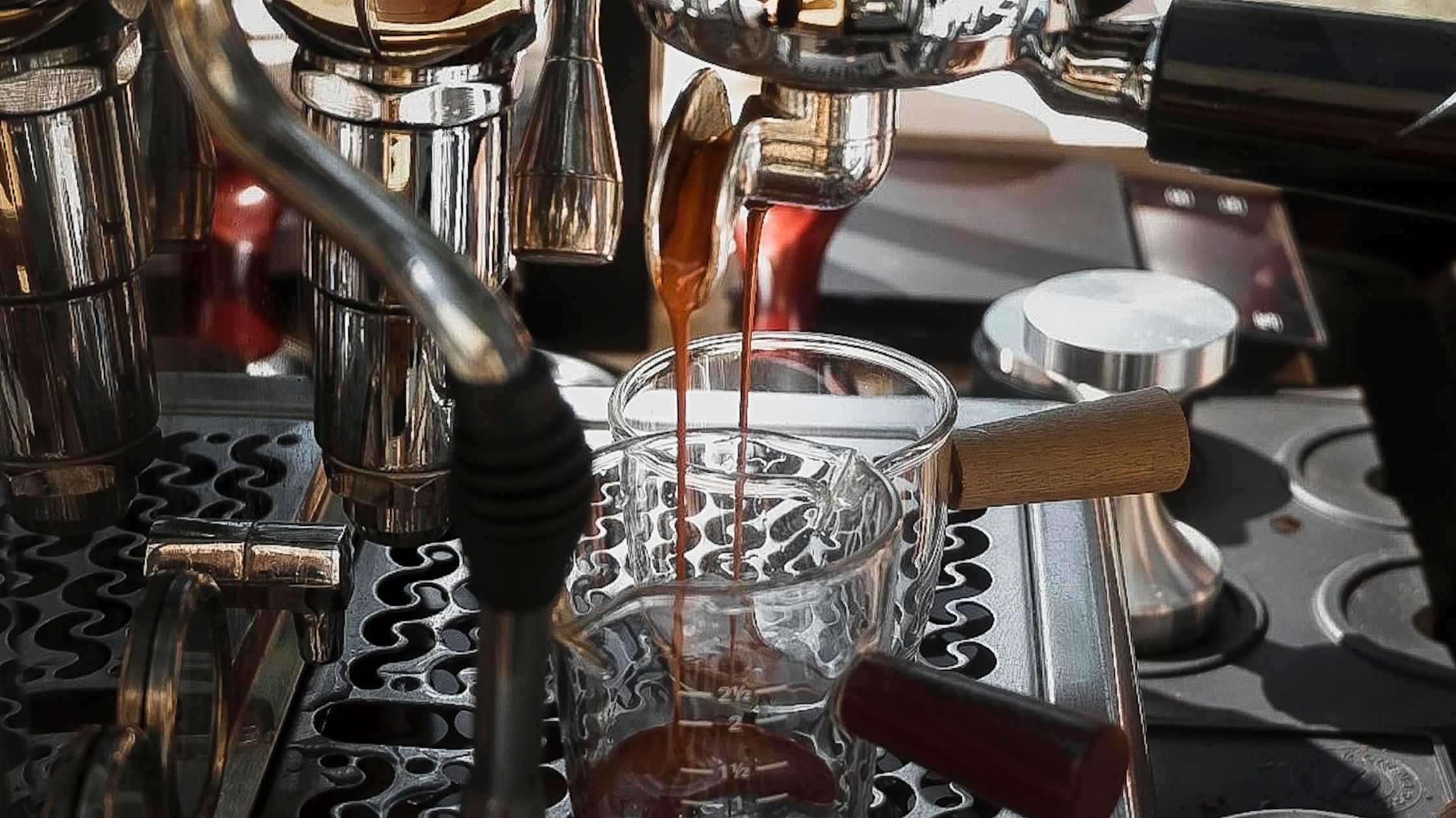 Mastering the Art of Espresso: The Role of Timing and Measurement